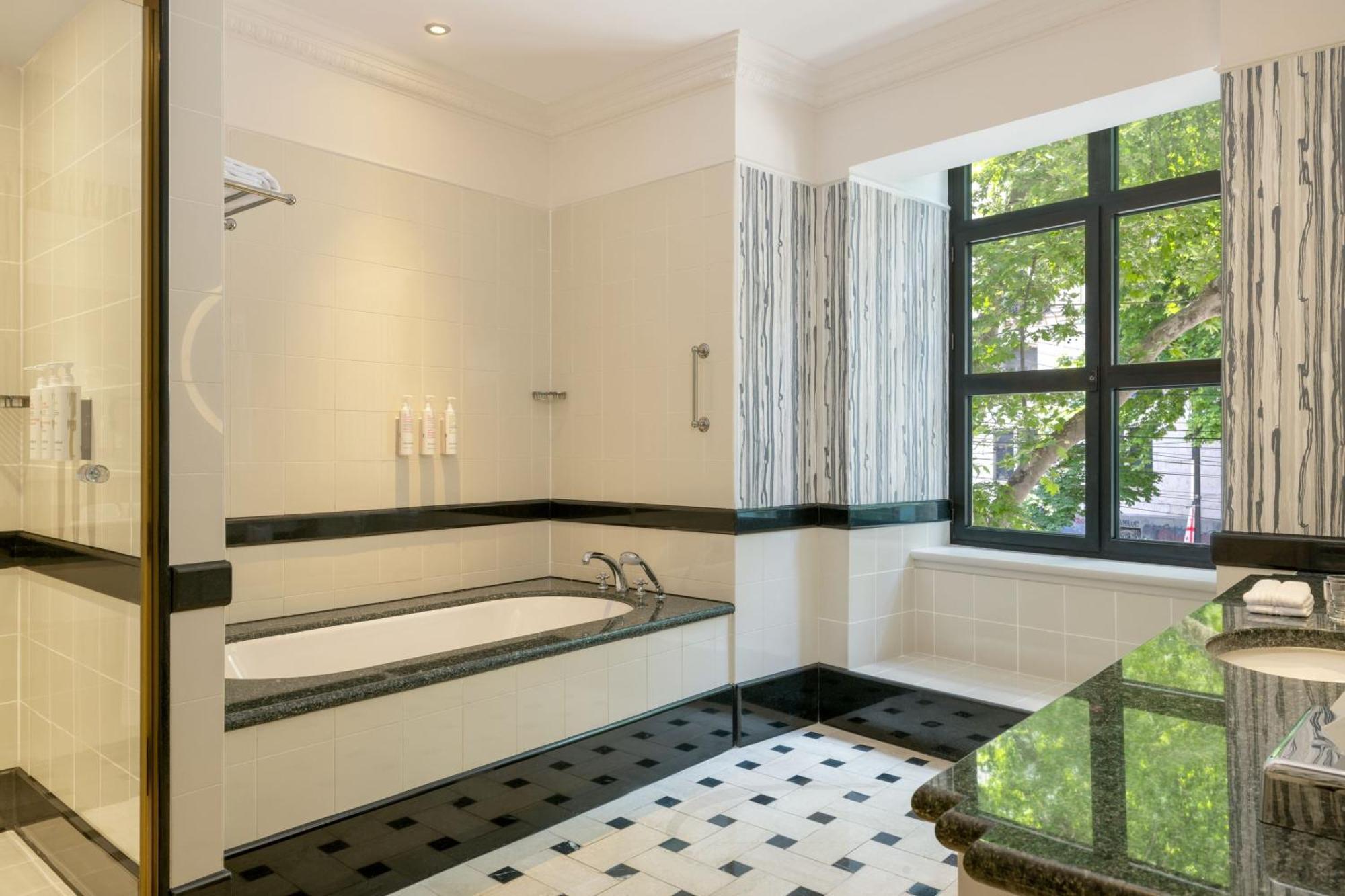 Tbilisi Marriott Hotel Luaran gambar